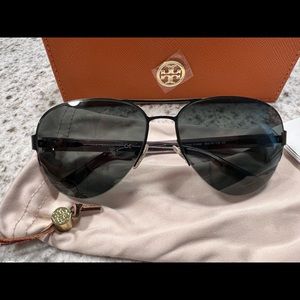 Tory Burch aviators with case & sunglasses pouch